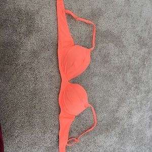 Coral 34b bikini top great condition!